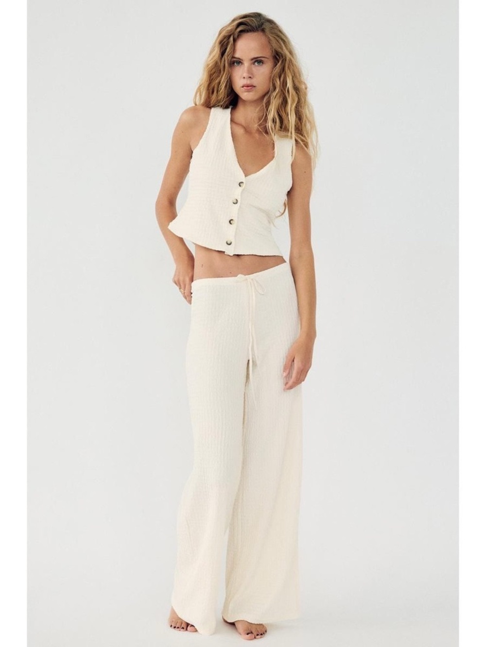 NWT Textured Cream wide leg Pants
